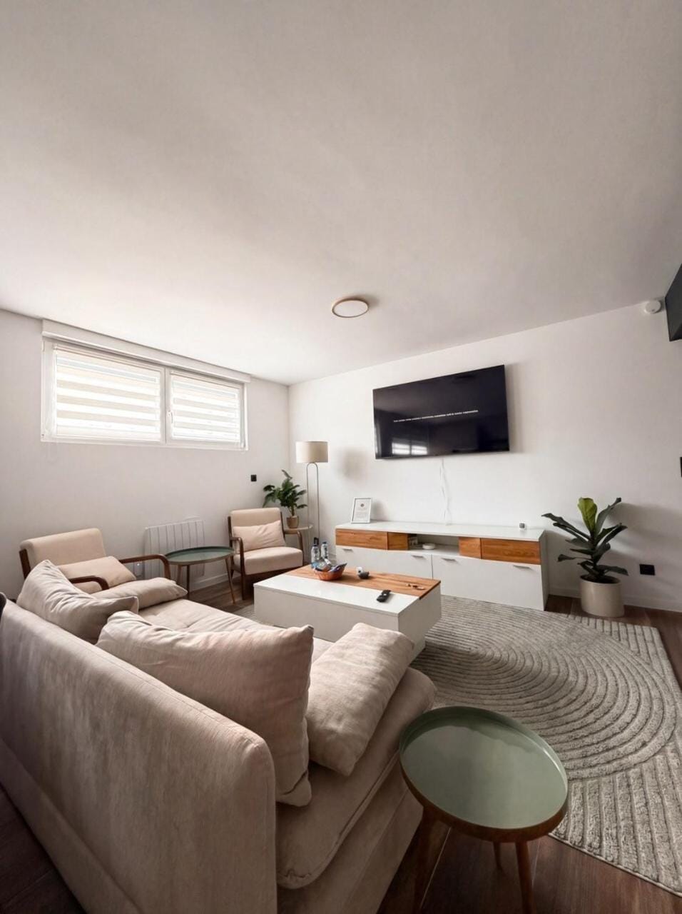 2 Luxury & Ultra-Comfort Bedrooms, Private Parking, #1 Apartment in Grand Est