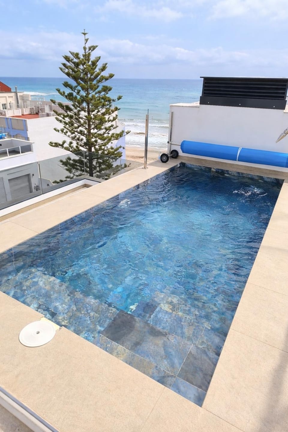 Sunny Coast Apt. 3BR, 2BATHS, AC & Heated POOL Apartment in Torrevieja