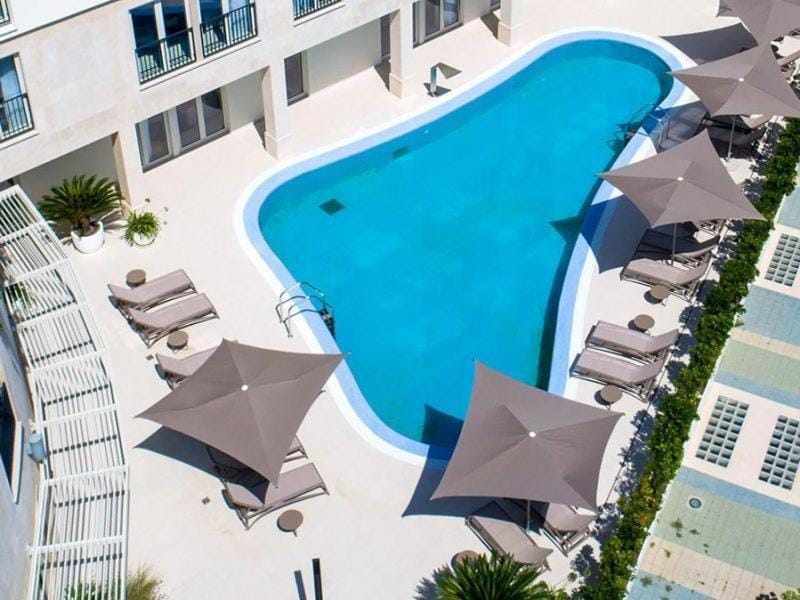 Day, Pool view, Swimming pool, sunbed