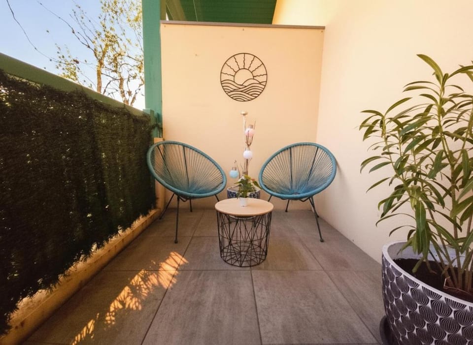 Patio, Balcony/Terrace