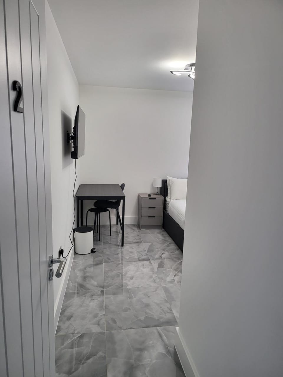Modern Ensuite Room in Andover, Hampshire Bed and Breakfast in Andover