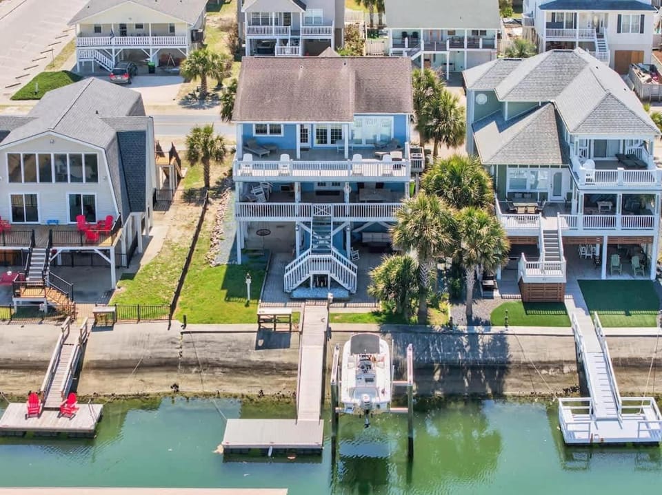 All The Phils by Brunswick Vacation Rentals House in Ocean Isle Beach