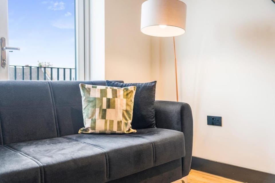 2 Bedroom Flat - Sleeps 5 - N Finchley - Tube Apartment in London