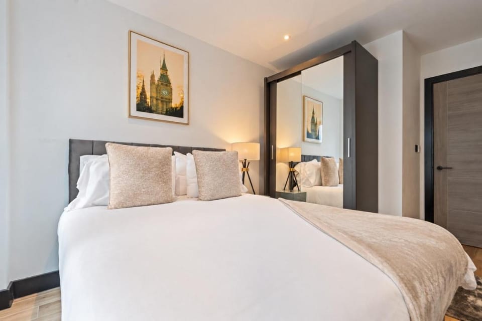 2 Bedroom Flat - Sleeps 5 - N Finchley - Tube Apartment in London