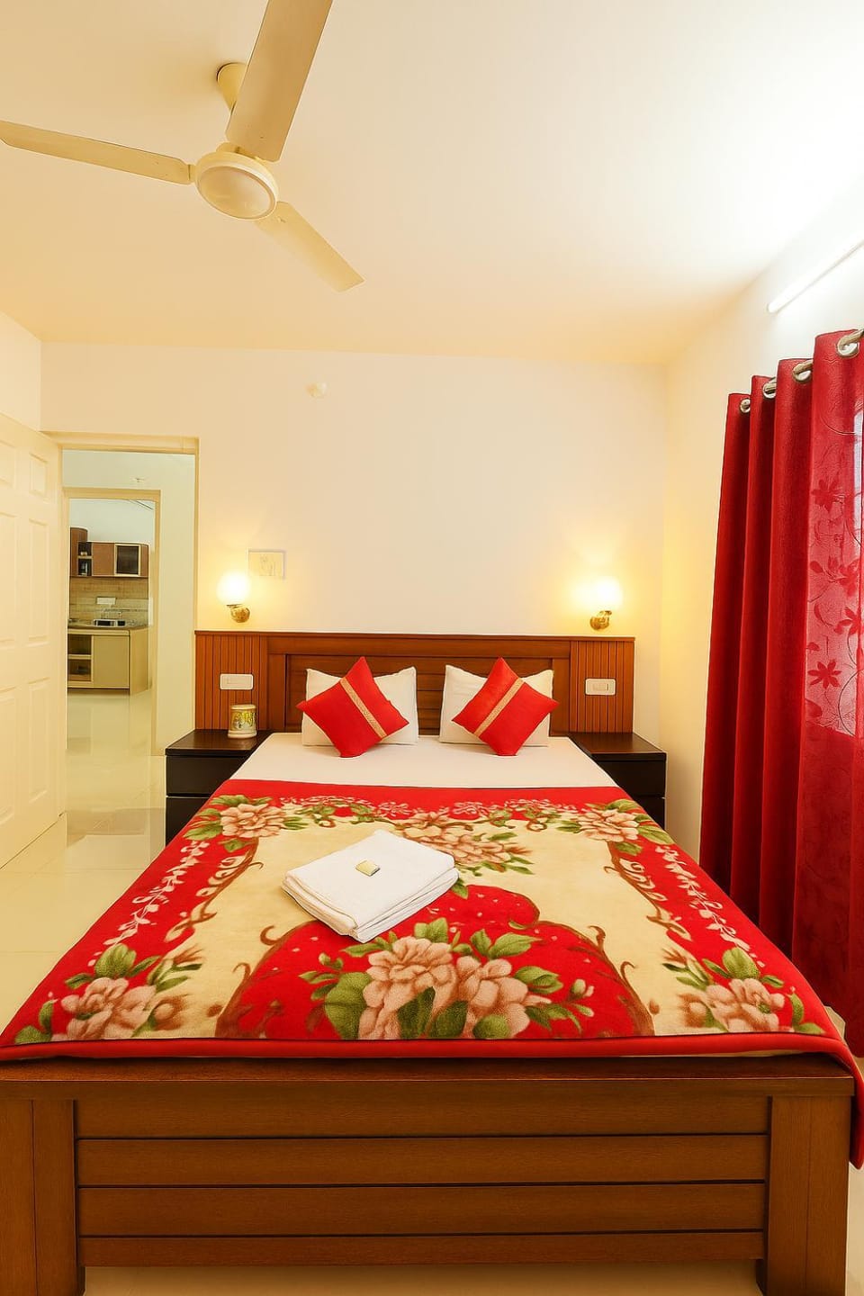 Bed, Photo of the whole room, Bedroom