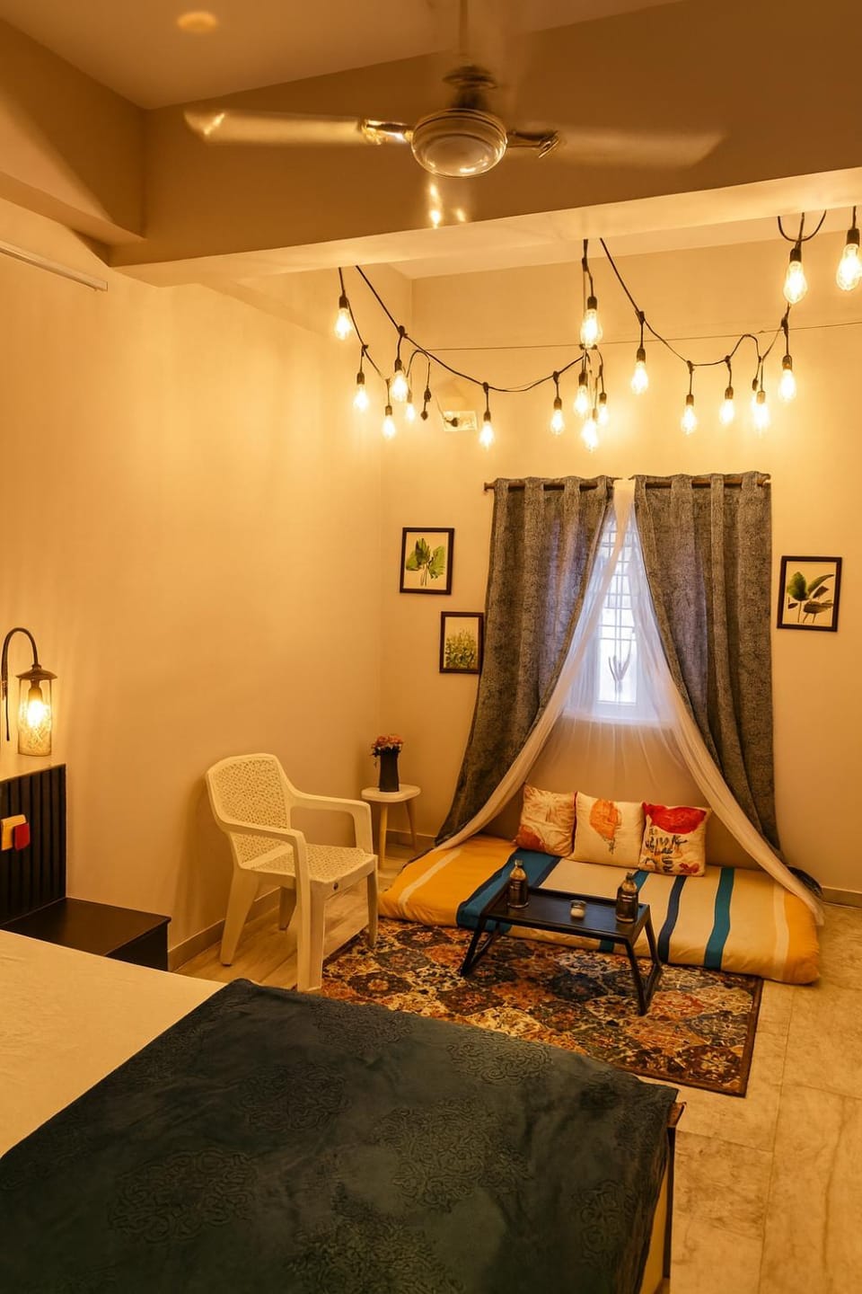 Bed, Living room, Photo of the whole room, Seating area, Dining area, Bedroom