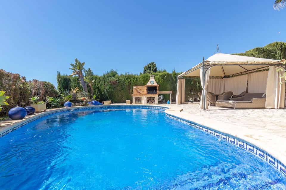 Seating area, Swimming pool