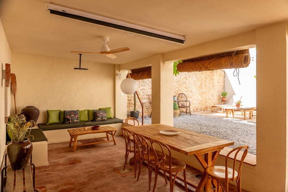 Off site, Balcony/Terrace