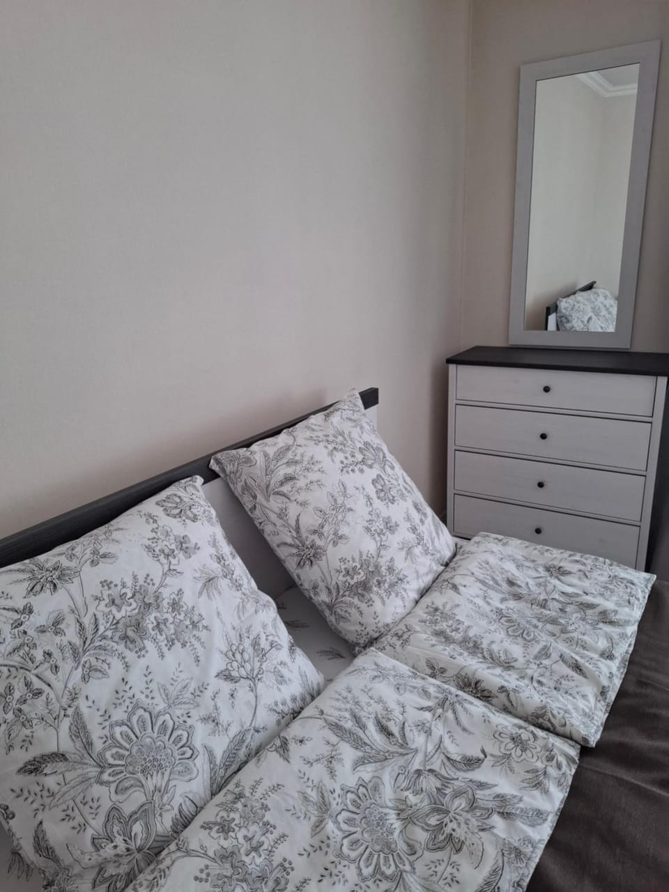 Однокомнатная квартира Studio Apartment in Kazakhstan