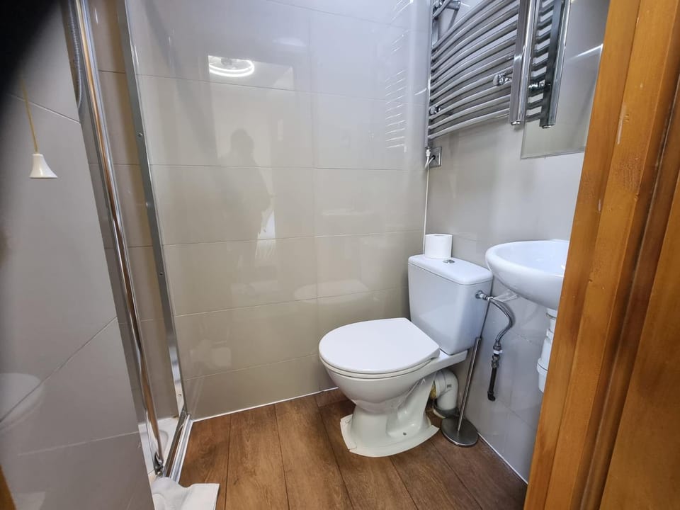 1405-Top Floor Cosy Studio near Hyde Park Apartment in City of Westminster