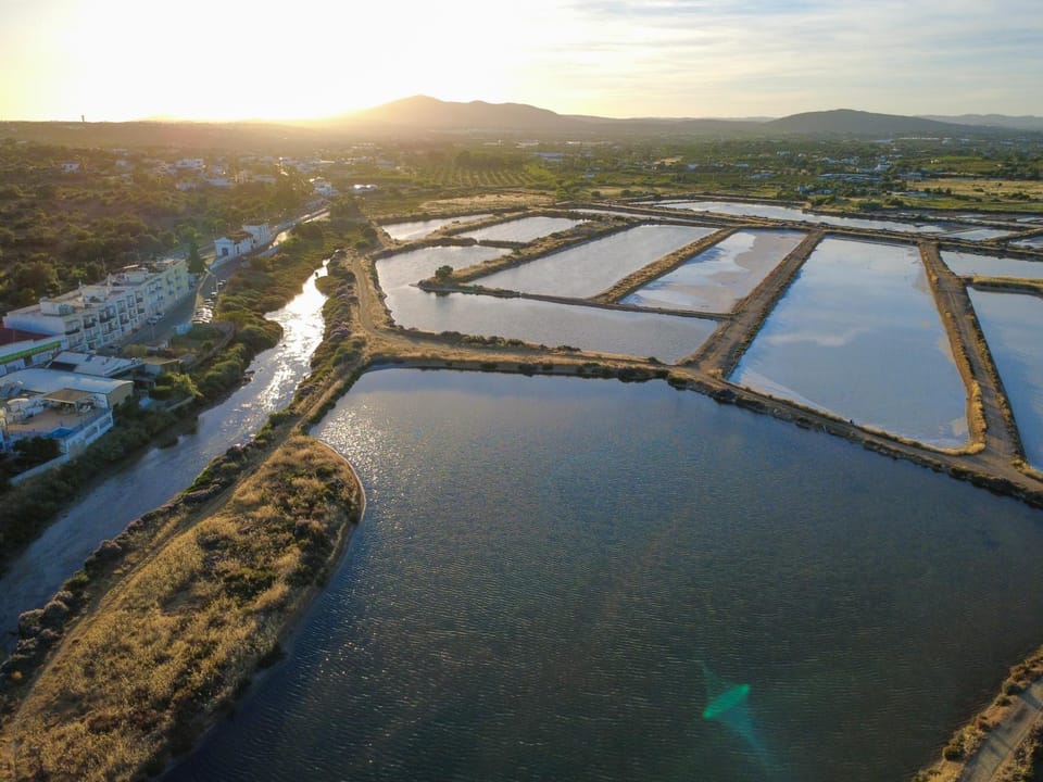 Nearby landmark, Bird's eye view