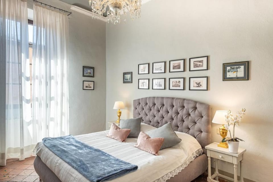 The Cathedral, Golden Apt with View Apartment in Capannori