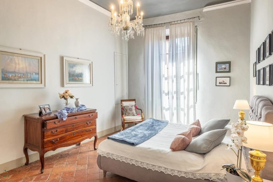 The Cathedral, Golden Apt with View Apartment in Capannori
