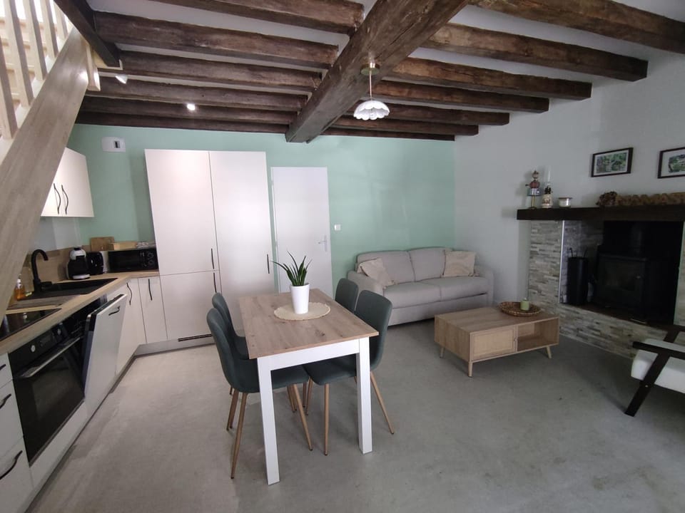 Les Hortensias - maison sur le site des forges House in Pays de la Loire