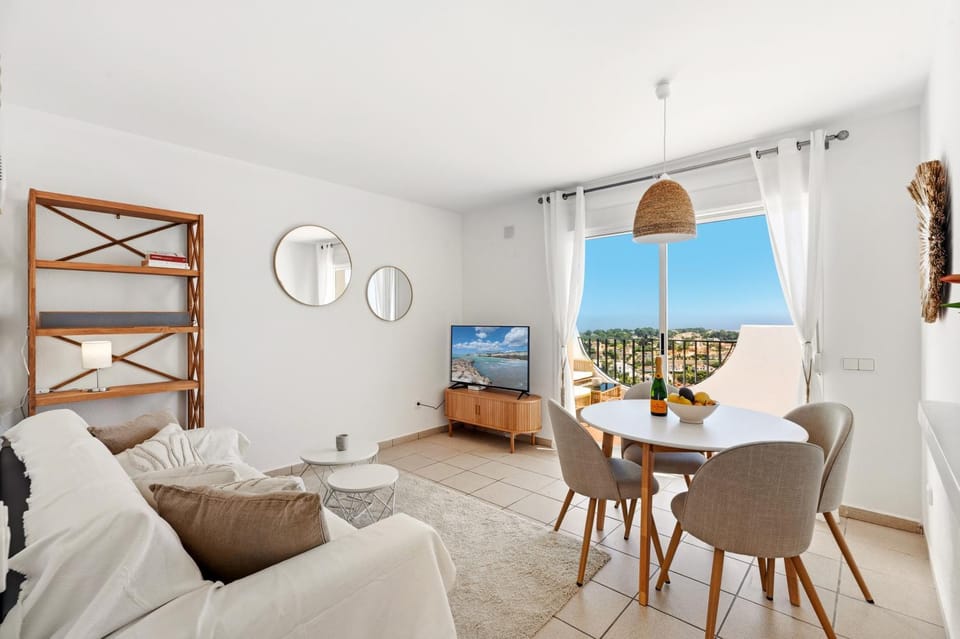 Casa Bellevue, Pools, Terrace, Views Apartment in Calp