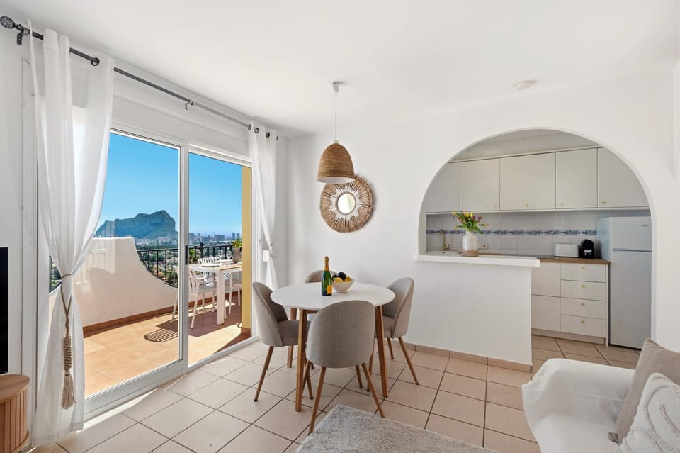 Casa Bellevue, Pools, Terrace, Views Apartment in Calp