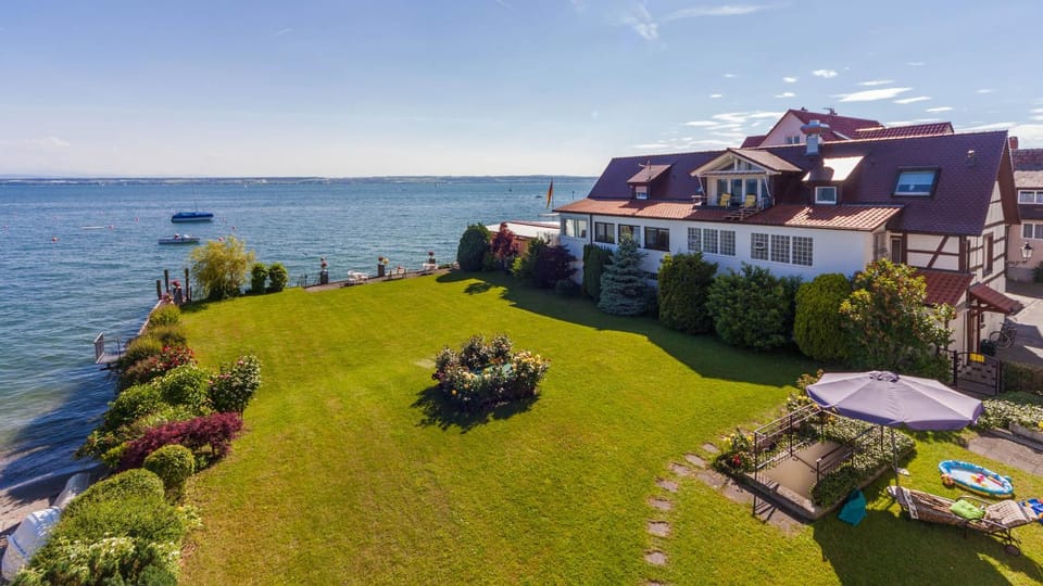Garden view, Lake view