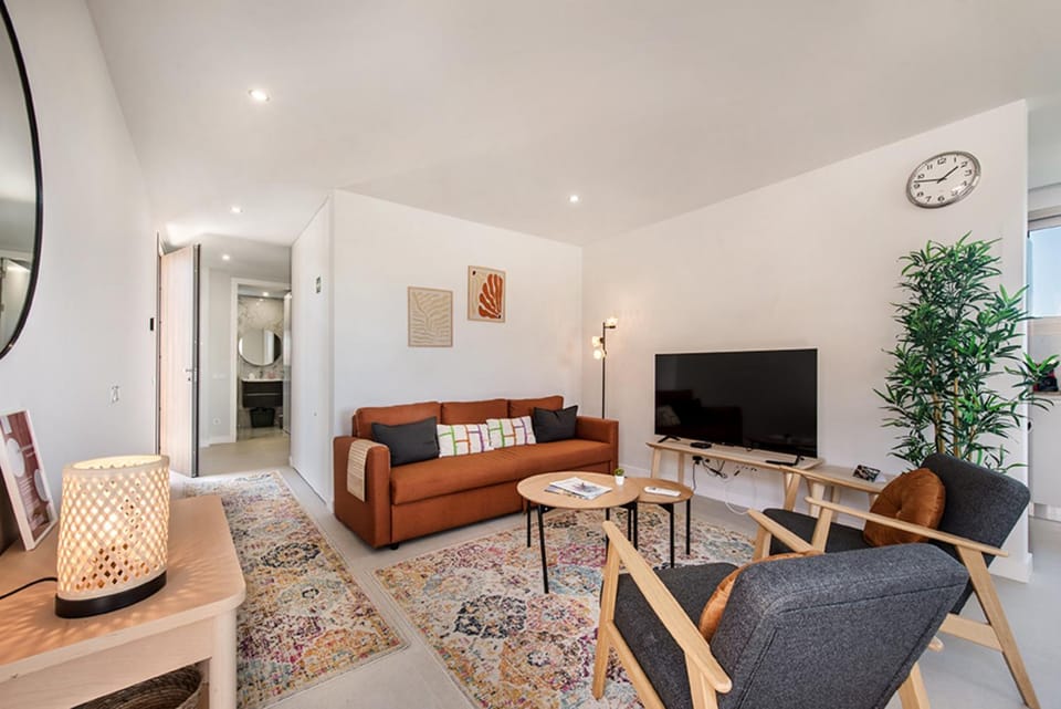 TV and multimedia, Living room, Seating area