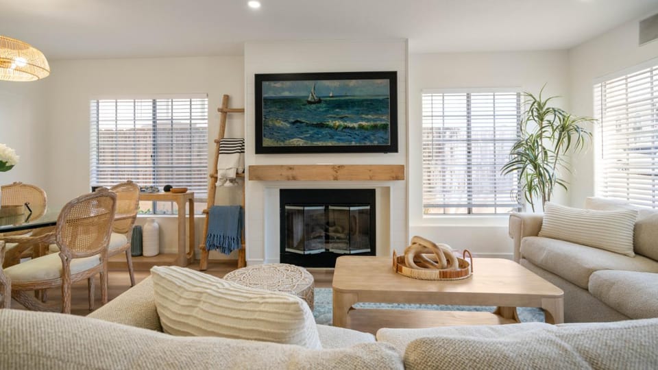 Sunny Pacific Beach Retreat Near the Ocean and Bay House in Mission Bay