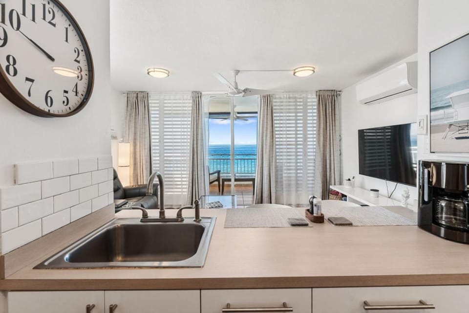 Beachfront apt with amazing views Apartment in Stella
