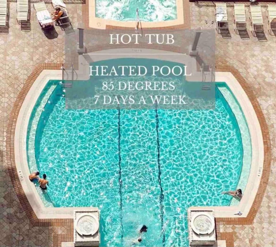 Hot Tub, Swimming pool