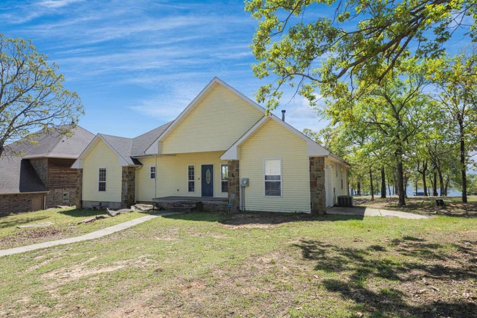 Sunnyside Lakefront with Private Dock at The Cut House in Eufaula