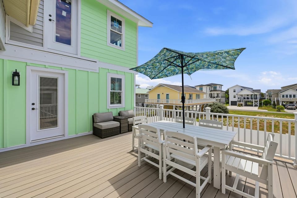 The Salty Rooster by Brunswick Vacation Rentals House in Ocean Isle Beach