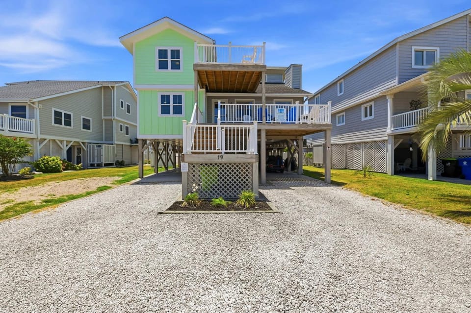 The Salty Rooster by Brunswick Vacation Rentals House in Ocean Isle Beach