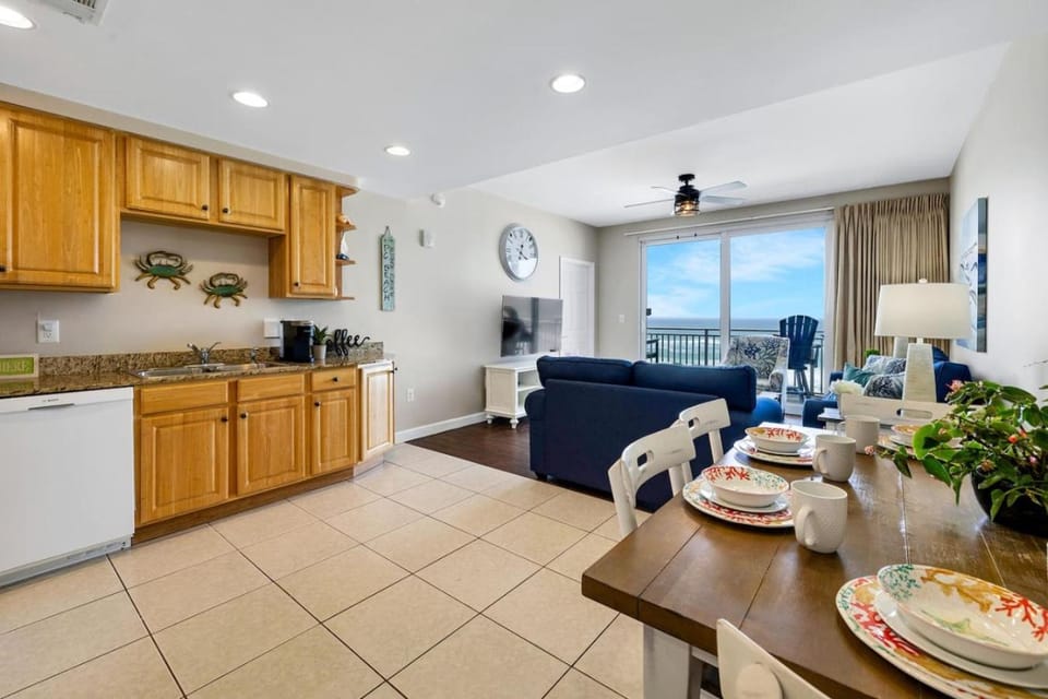 Kitchen or kitchenette, Dining area, dishwasher, oven, stove, toaster
