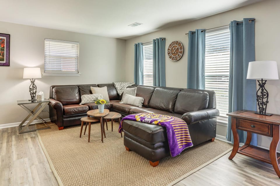 Tiger Town Retreat: Spacious 3-Home Retreat! House in Baton Rouge