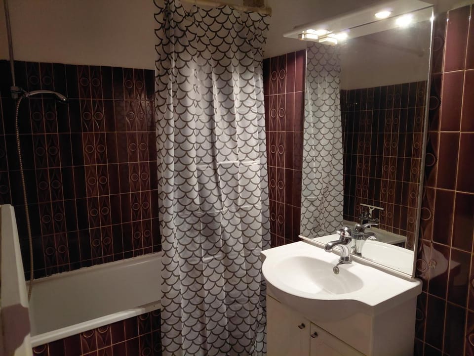 Très bien , cœur de ville historique , Appartement T2 Apartment in Narbonne