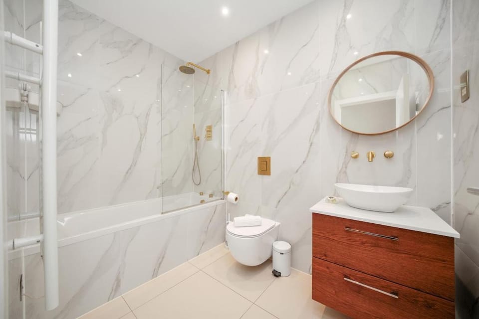 Elegant 2bed flat 10min to Wimbledon tennis courts Apartment in London