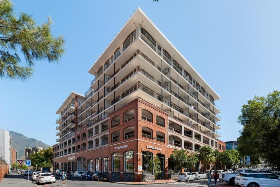 2 bed Lux Apartment - walk to V&A Apartment in Cape Town