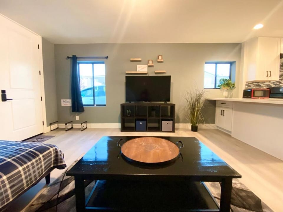 Charming Urban Oasis Located Near Downtown Phoenix House in Estrella Village