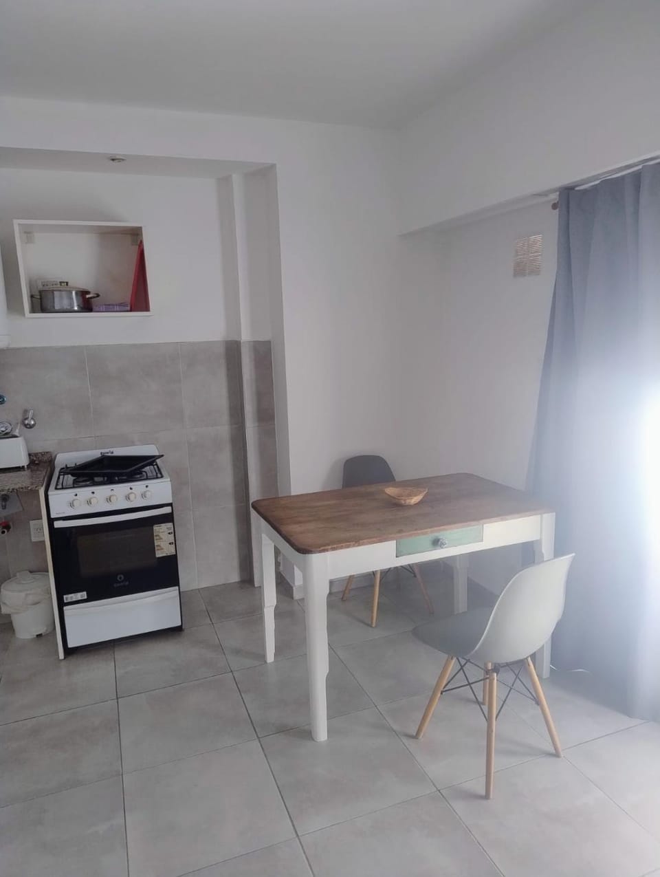 Kitchen or kitchenette, Food, oven