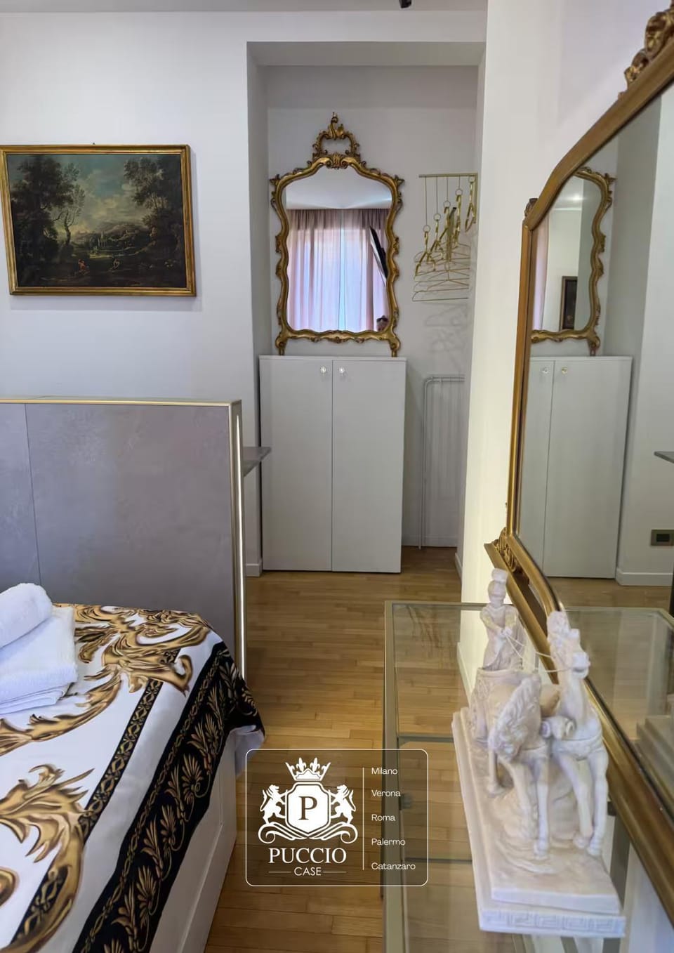 Juliet's Boat in City Center - 3 Apartment in Verona