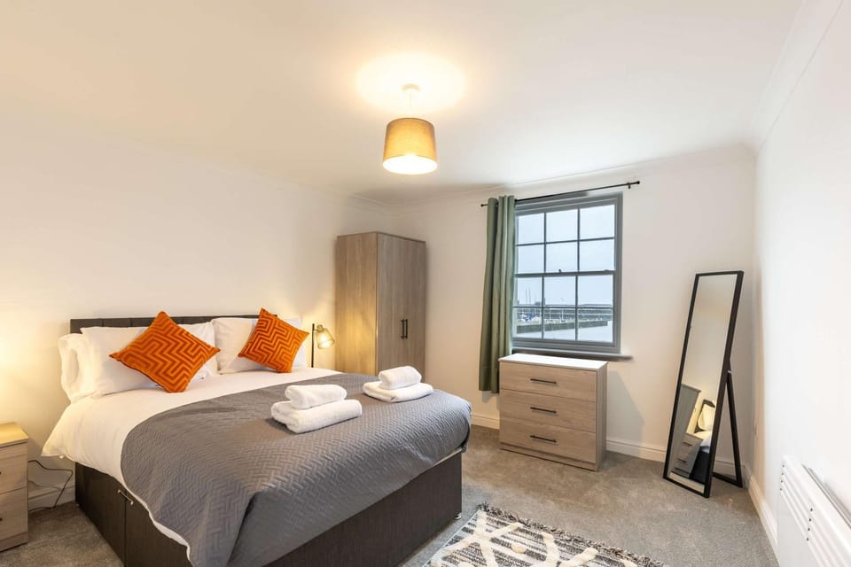 Spacious 1 Bed Whitehaven Apartment with Sea Views Apartment in Copeland District