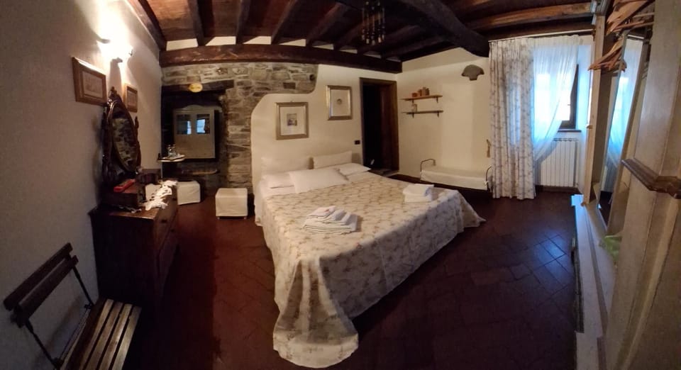 B&B QUIConti Bed and Breakfast in Province of Massa and Carrara