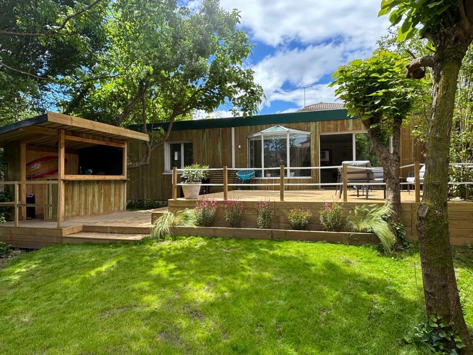 Villa 5 chambres avec piscine privée, grand jardin au coeur de Dax et à 30 min des plages landaises - Idéal pour familles ou groupe d'amis Villa in Dax