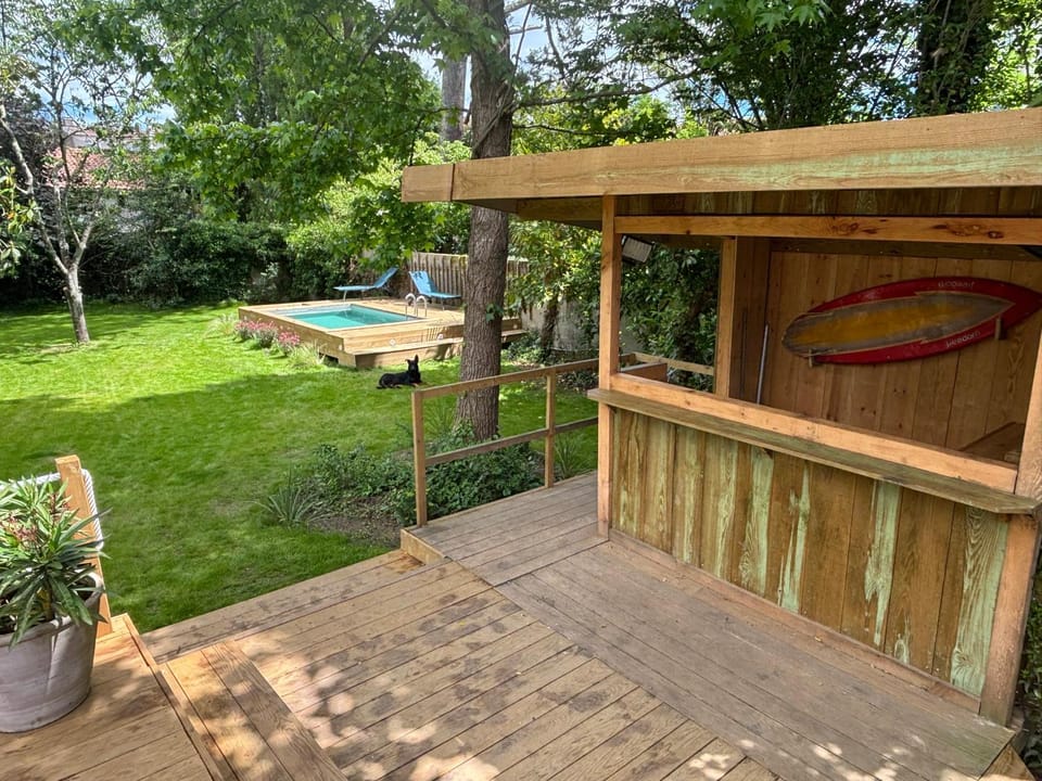Villa 5 chambres avec piscine privée, grand jardin au coeur de Dax et à 30 min des plages landaises - Idéal pour familles ou groupe d'amis Villa in Dax