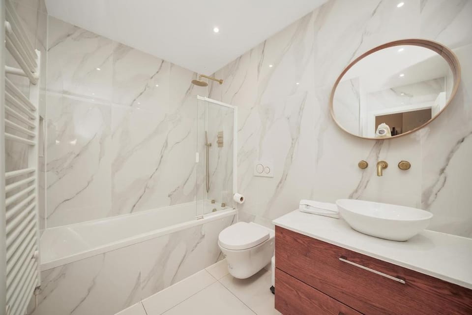 Stylish 2bed flat 8min to Wimbledon tennis courts Apartment in London