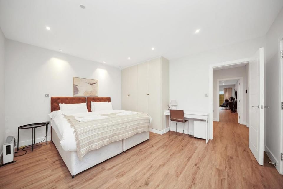 Stylish 2bed flat 8min to Wimbledon tennis courts Apartment in London