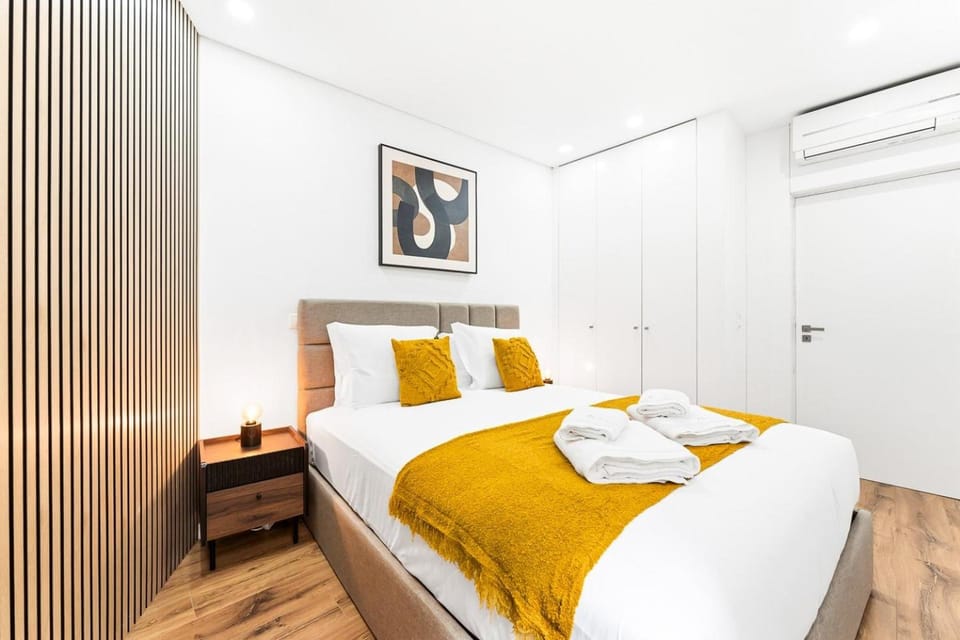 GuestReady - Blossom Mosaic Sunflower Apartment Apartment in Porto
