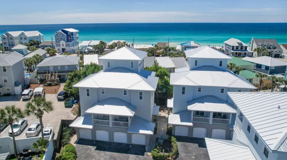 Entire Beach Home for Family Fun and R&R House in Sunnyside