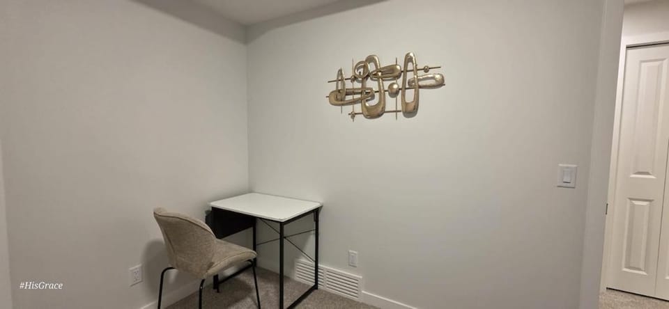 Cobblebrook Executive Suites Apartment in Airdrie