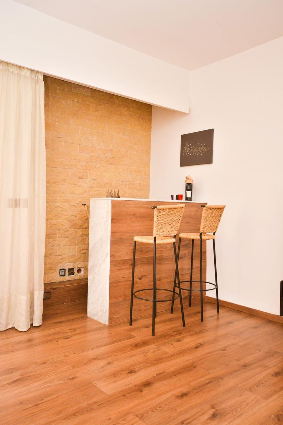Cozy Central - Gym & Spa Services Apartment in Casablanca