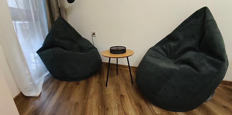 Seating area, furniture