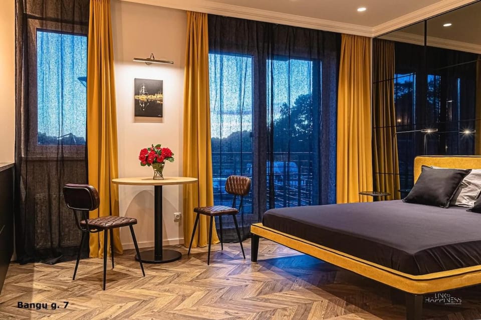 Bed, Living room, Seating area, Bedroom