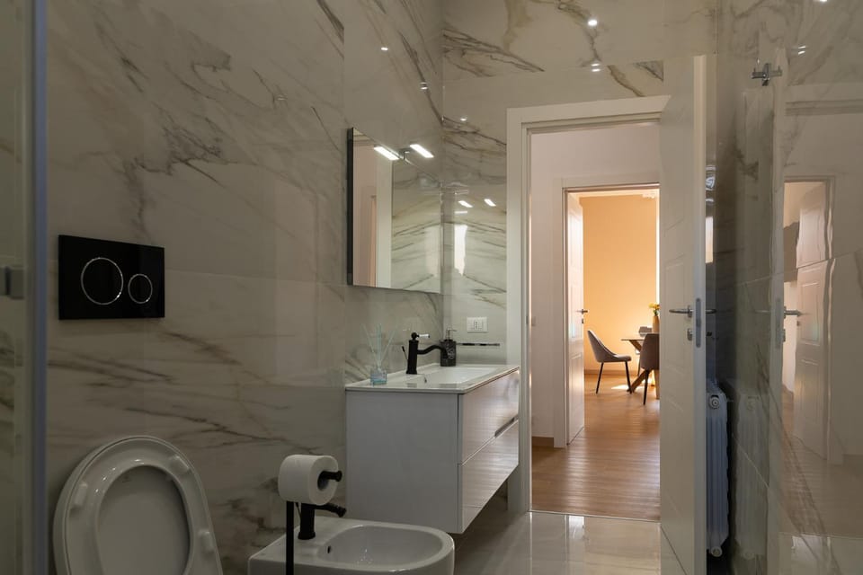 Bathroom, Photo of the whole room