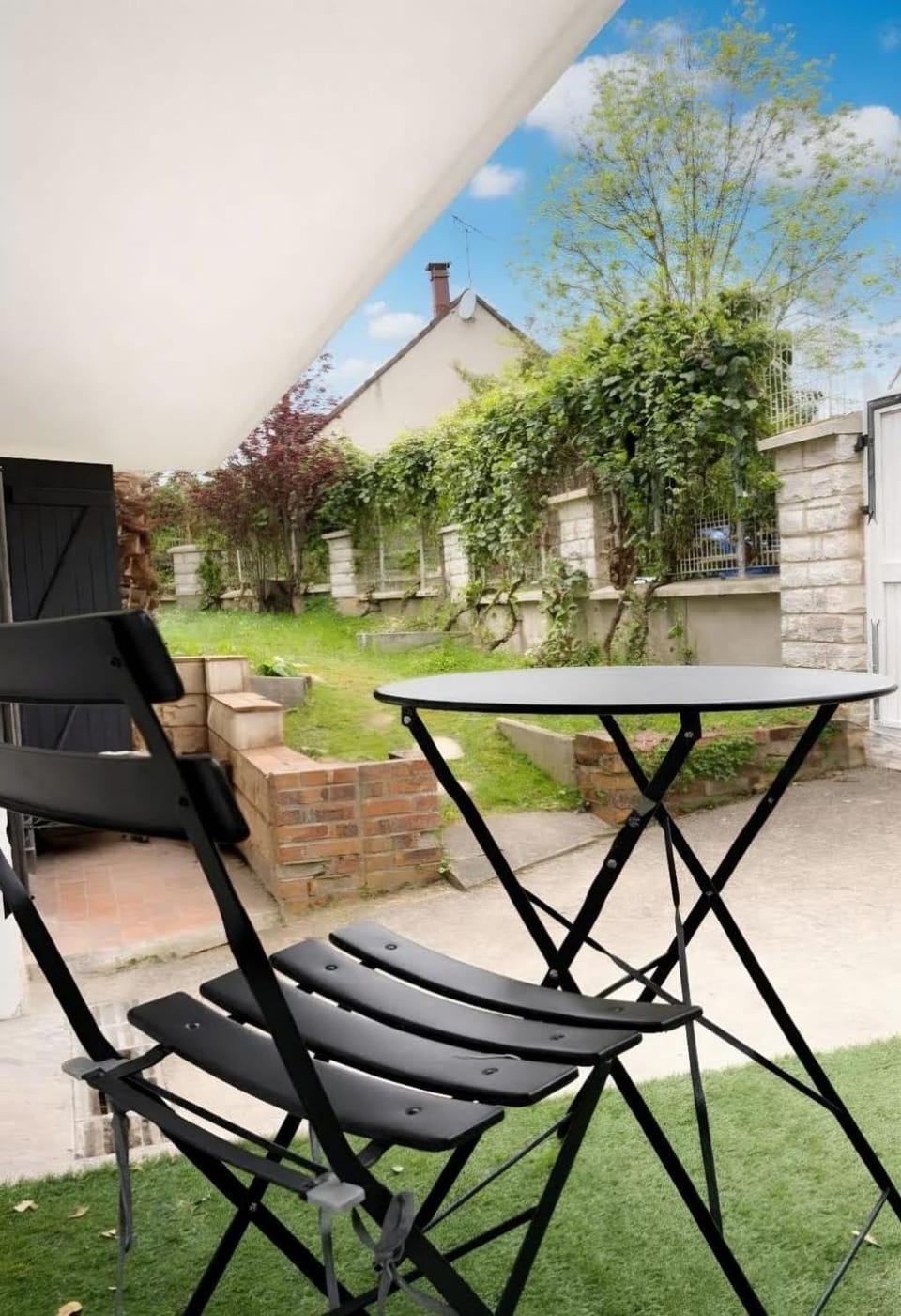 Patio, Garden view
